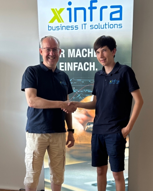 Cedric Achermann mit Inhaber Marc Fischer