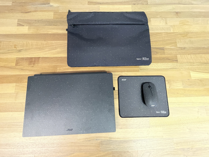 Acer-Travel-Mate-Vero-Set.JPEG