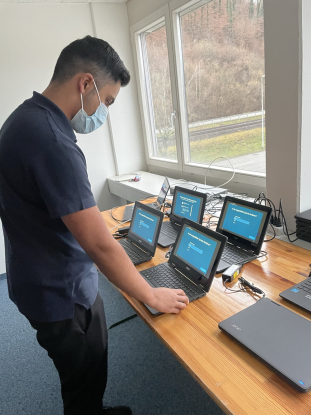 Die Notebooks wurden mit Microsoft 365 Intune Autopilot ausgerollt.